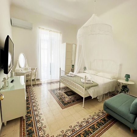 Bari Centro Harmony House Hotel Buitenkant foto