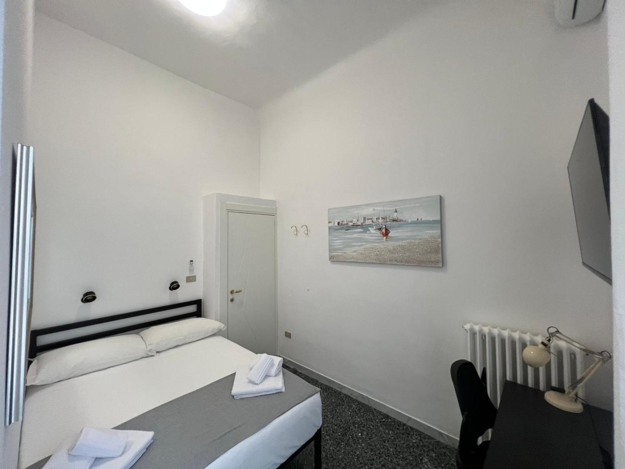 Bari Centro Harmony House Hotel Buitenkant foto